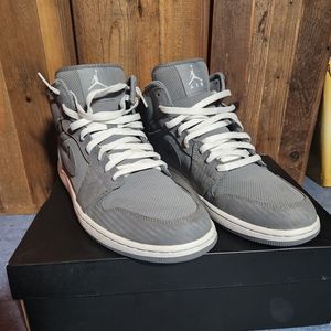 Air Jordan 1 Phat size 13 carbon fiber